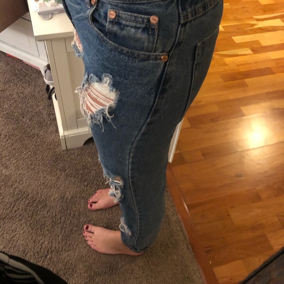 One teaspoon distressed boyfriend jeans! - Picture 2 of 5